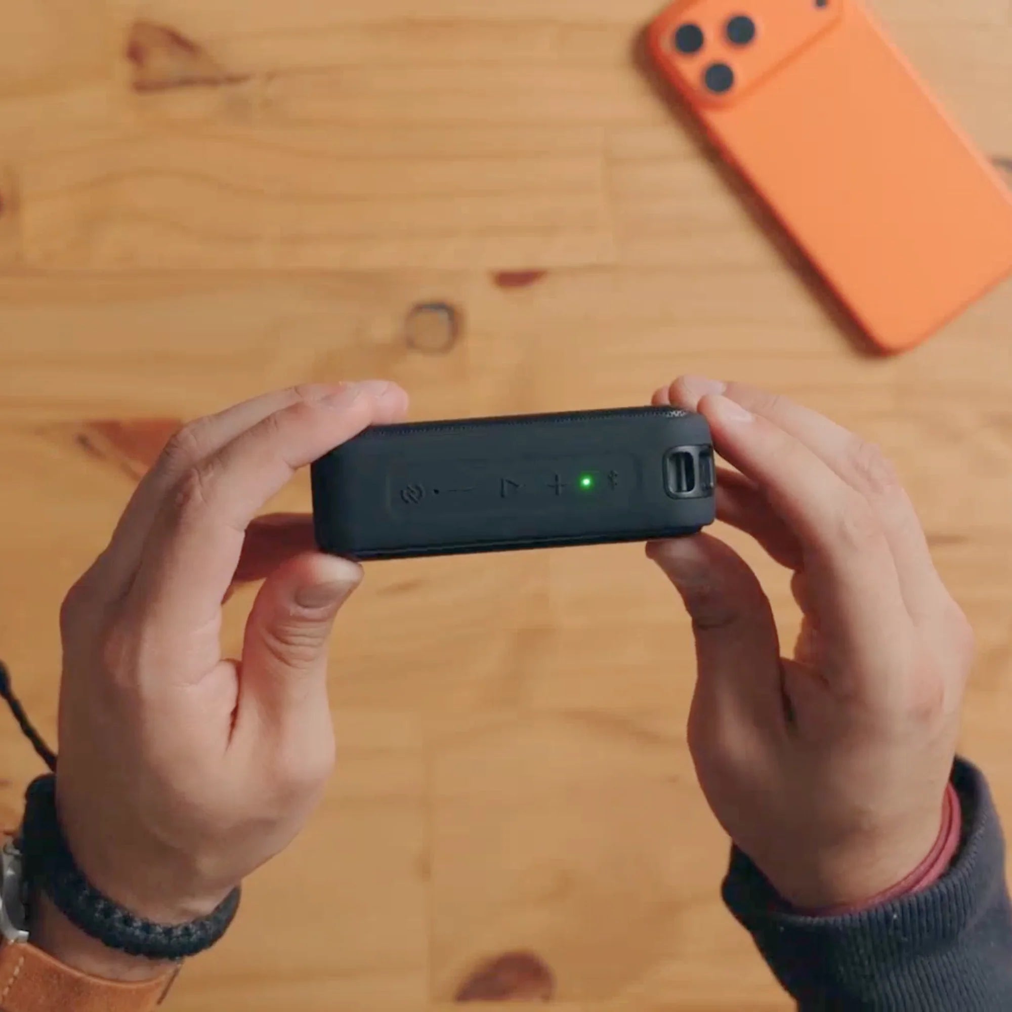 Ultra Compact 5000mAh Magnetic Portable Power Bank